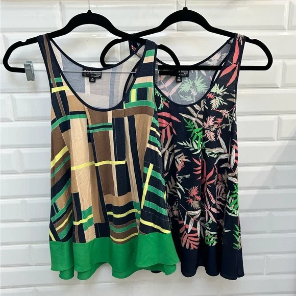 Set of 2 The Webster Miami at Target Womens Medium Razorback Tanks - Picture 1 of 7